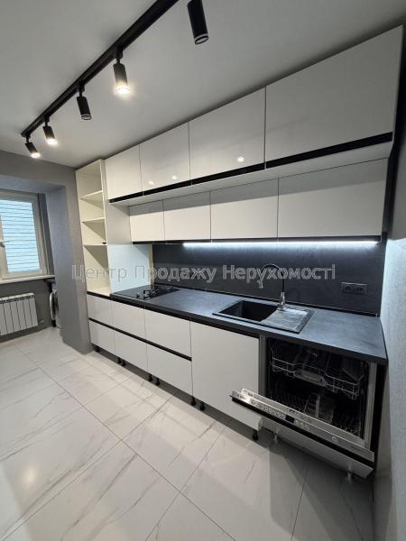 Продам 3-кімнатну квартиру