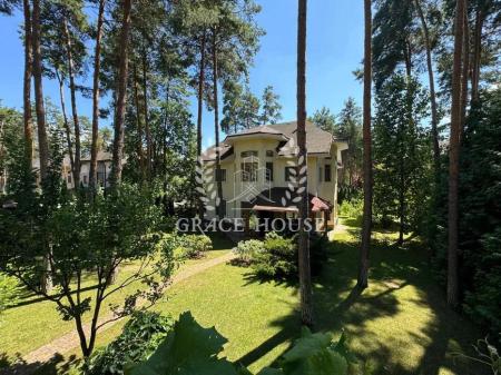 Продам 2-поверховий будинок