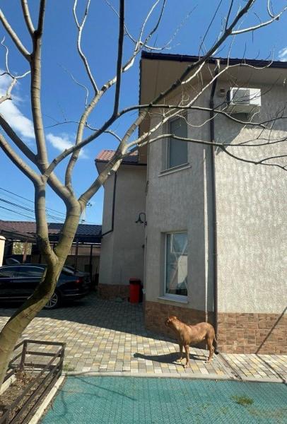 Продам 2-поверховий будинок