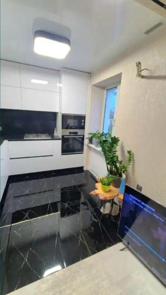 Продам 3-кімнатну квартиру