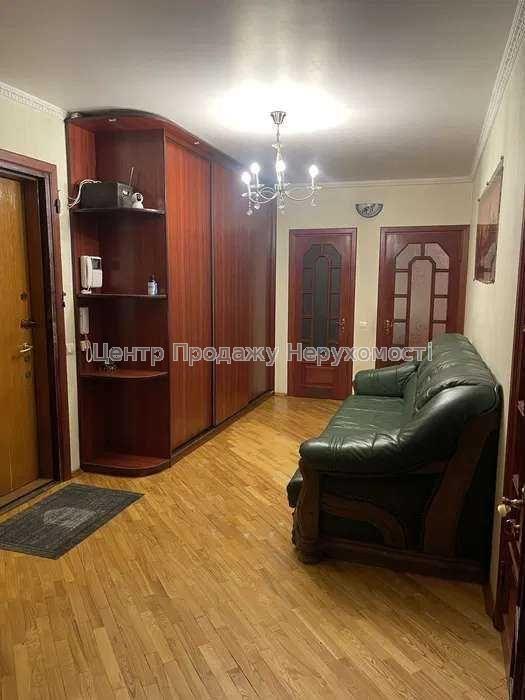 Фото Продам квартиру в центрі Києва13