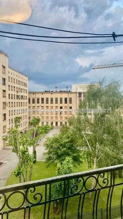 Фото Продам 2к квартиру у центрі міста А811