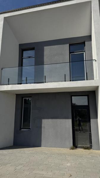 Продам 2-поверховий таунхаус