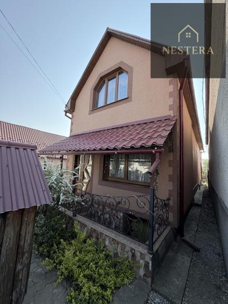Продам 2-поверховий будинок