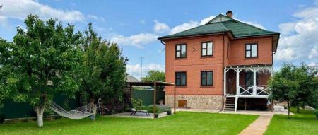 Продам 2-поверховий будинок