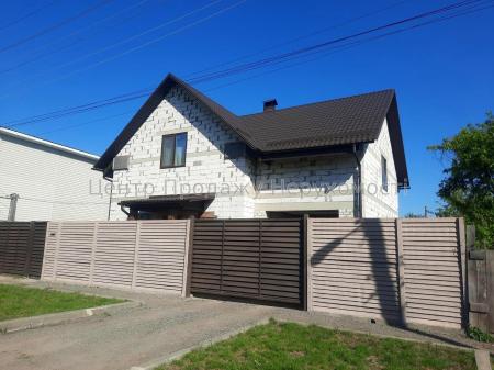 Продам 2-поверховий будинок