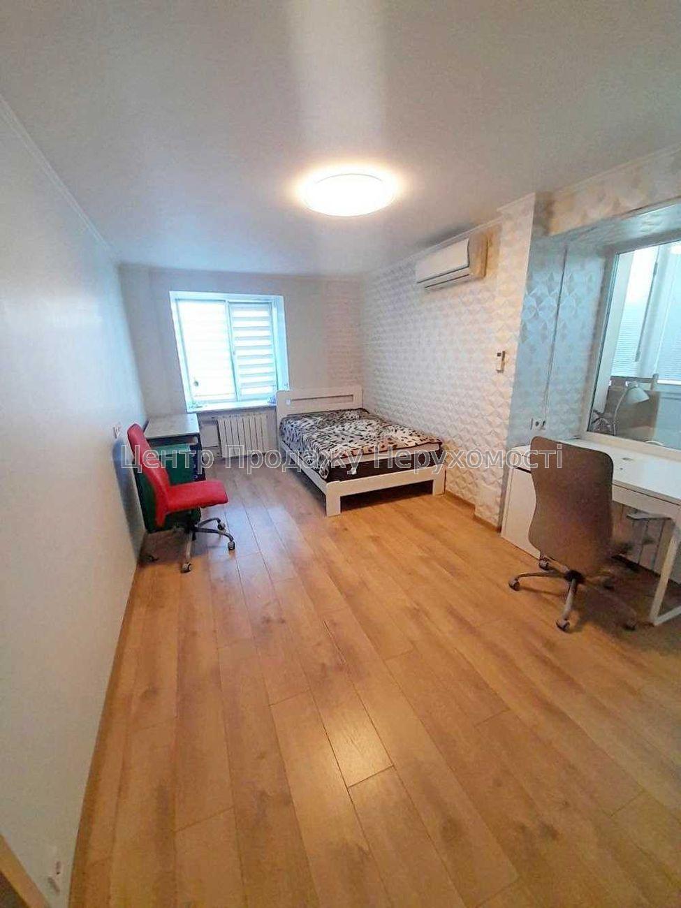 Фото 1-кімн квартира в центрі біля метро. К85