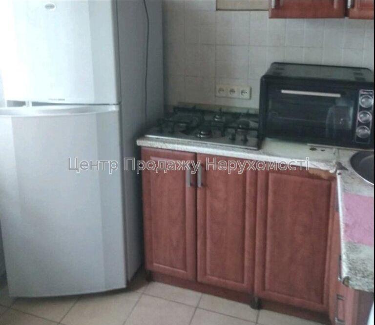 Фото Продам 1-кімнатну квартиру біля метро Героїв Праці (1 хвилина пішки)2