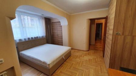 Продам 3-кімнатну квартиру