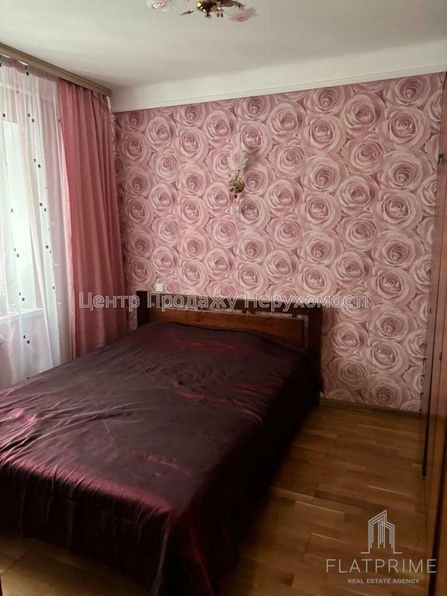 Фото Продам 3-кімнатну квартиру на Миколи Руденка, 229