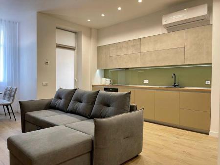 Продам 2-комнатную квартиру, ЖК «iQ-House»