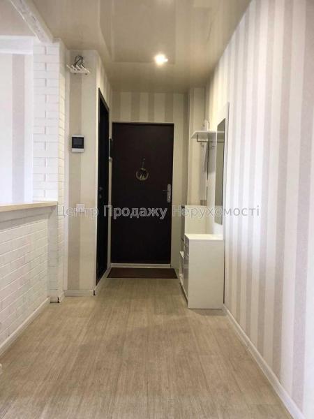 Продам 3-кімнатну квартиру