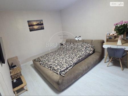 Продам 3-кімнатну квартиру