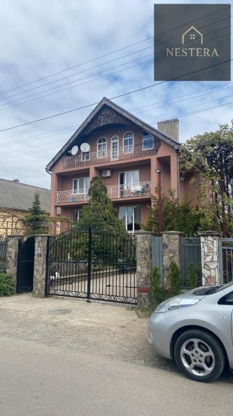 Продам 3-поверховий будинок