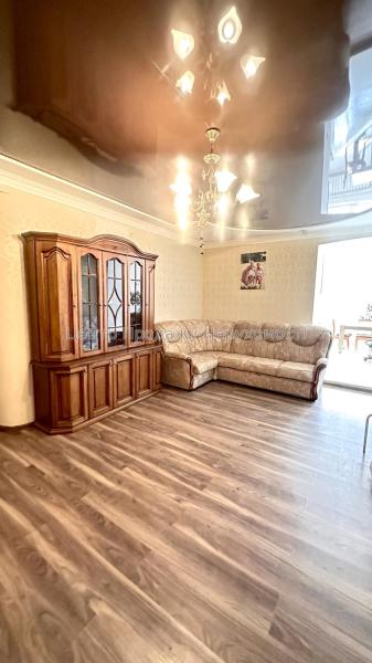 Продам 3-комнатную квартиру