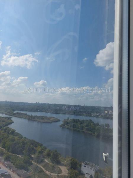 Продам 4-кімнатну квартиру в новобудові, ЖК&nbsp;«Парус»