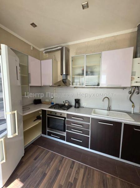 Продам 3-кімнатну квартиру