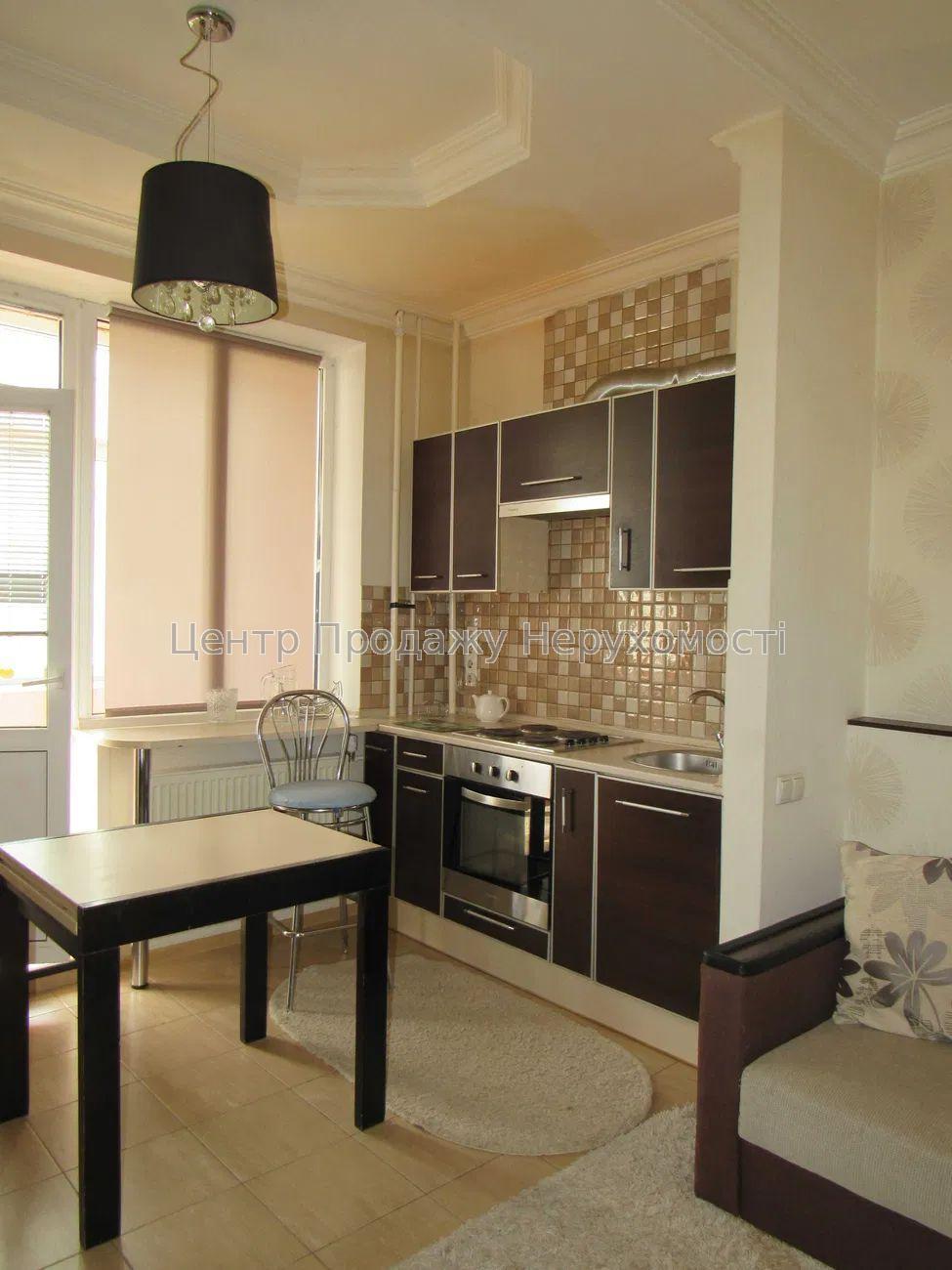 Фото Продаж квартири в Харкові - 2 к. ЖК 