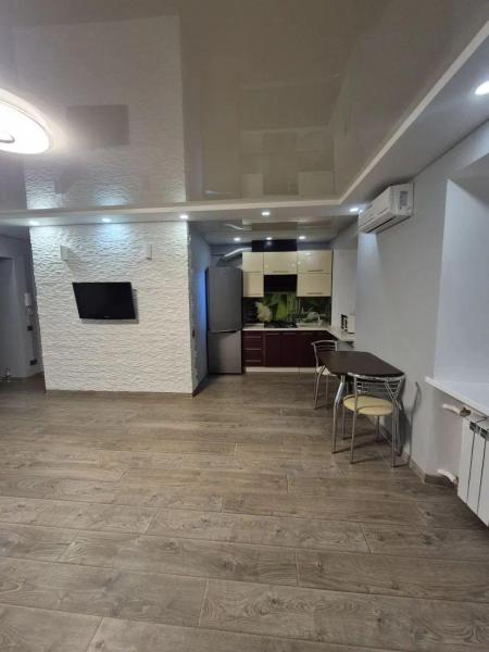 Продам 2-кімнатну квартиру