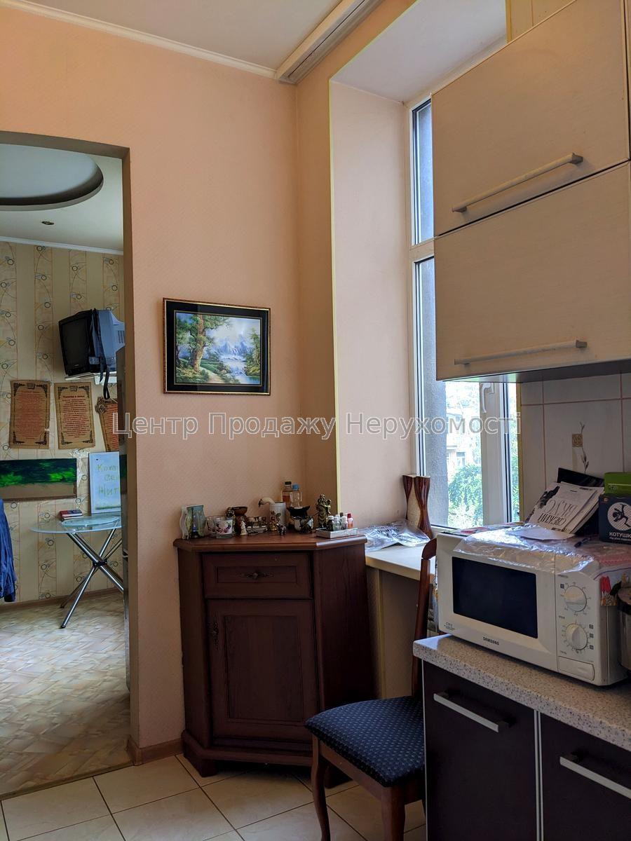 Фото Продам 3к квартиру, сталінка, вул Гіршмана11