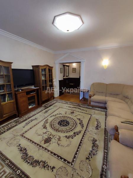 Продам 3-кімнатну квартиру