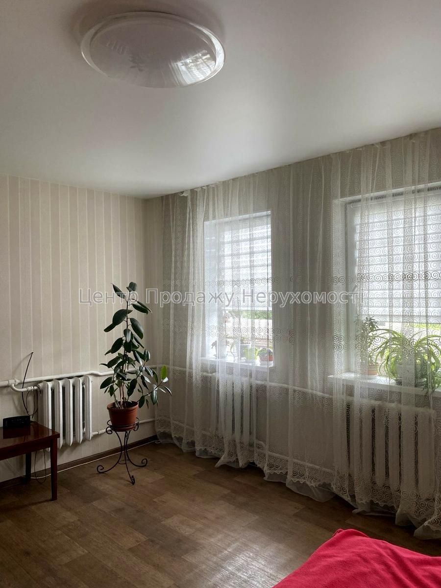 Фото Будинок з ремонтом - біля метро K87