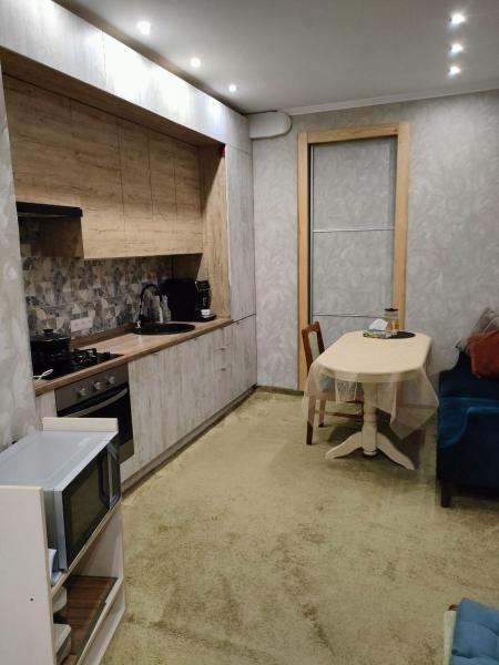 Продам 2-кімнатну квартиру