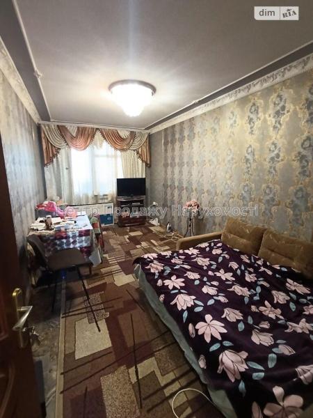 Продам 3-комнатную квартиру