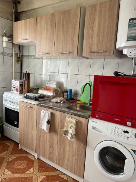 Продам 3-кімнатну квартиру