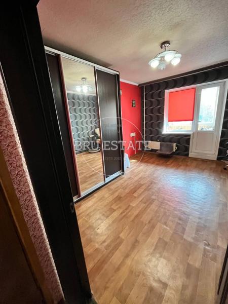 Продам 3-кімнатну квартиру