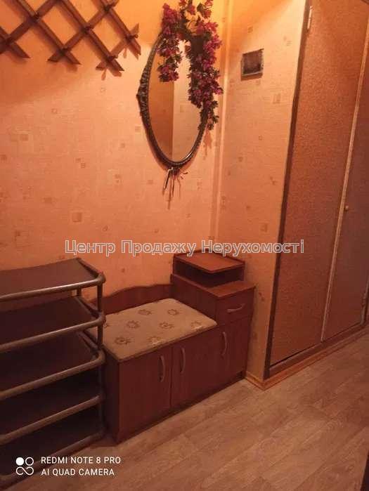 Фото Продається затишна 2-кімнатна квартира у доброму житловому стані.11