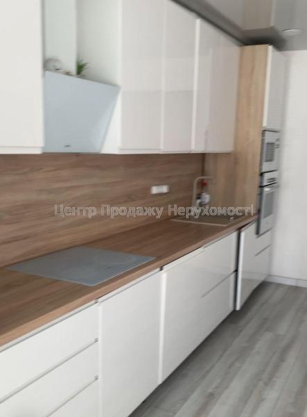 Продам 3-кімнатну квартиру
