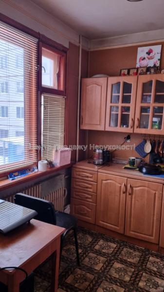 Продам 3-кімнатну квартиру