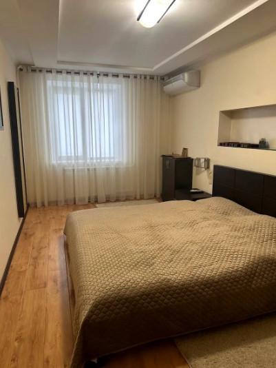 Продам 3-кімнатну квартиру