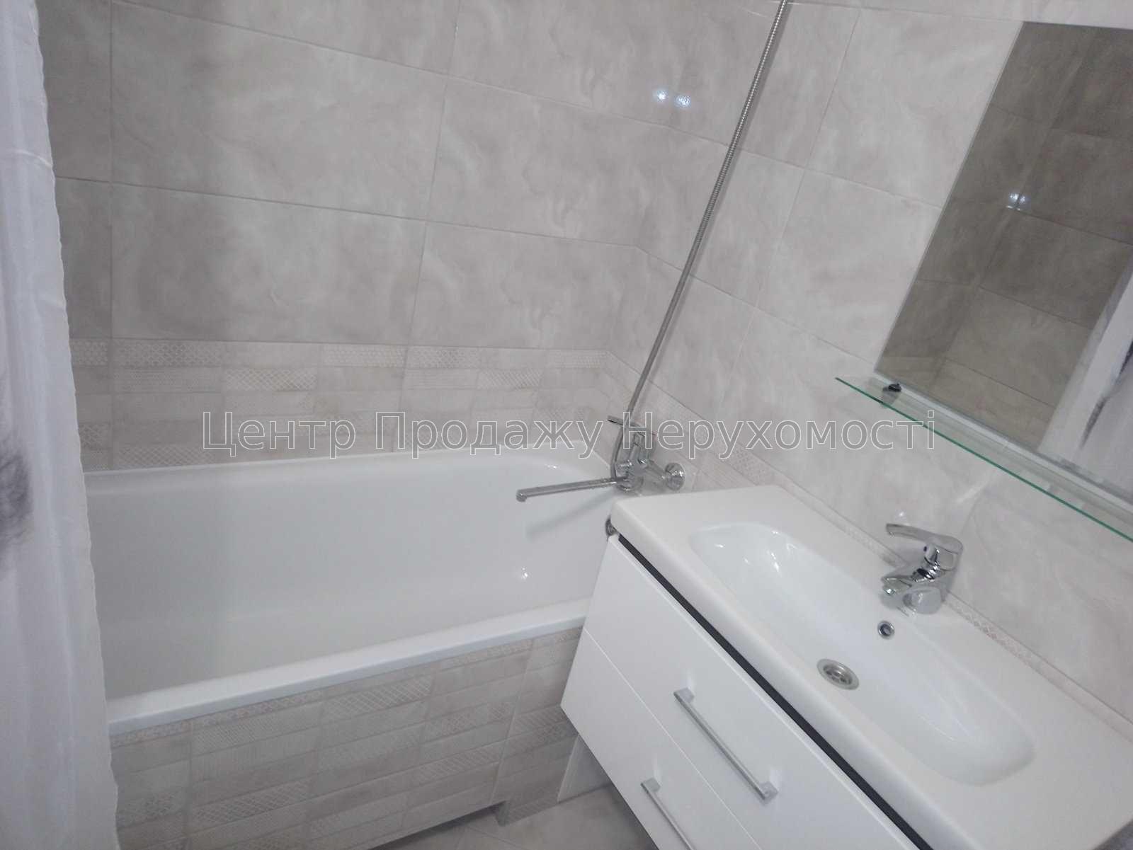 Фото Продам 3х кімнатну квартиру. Ремонт11