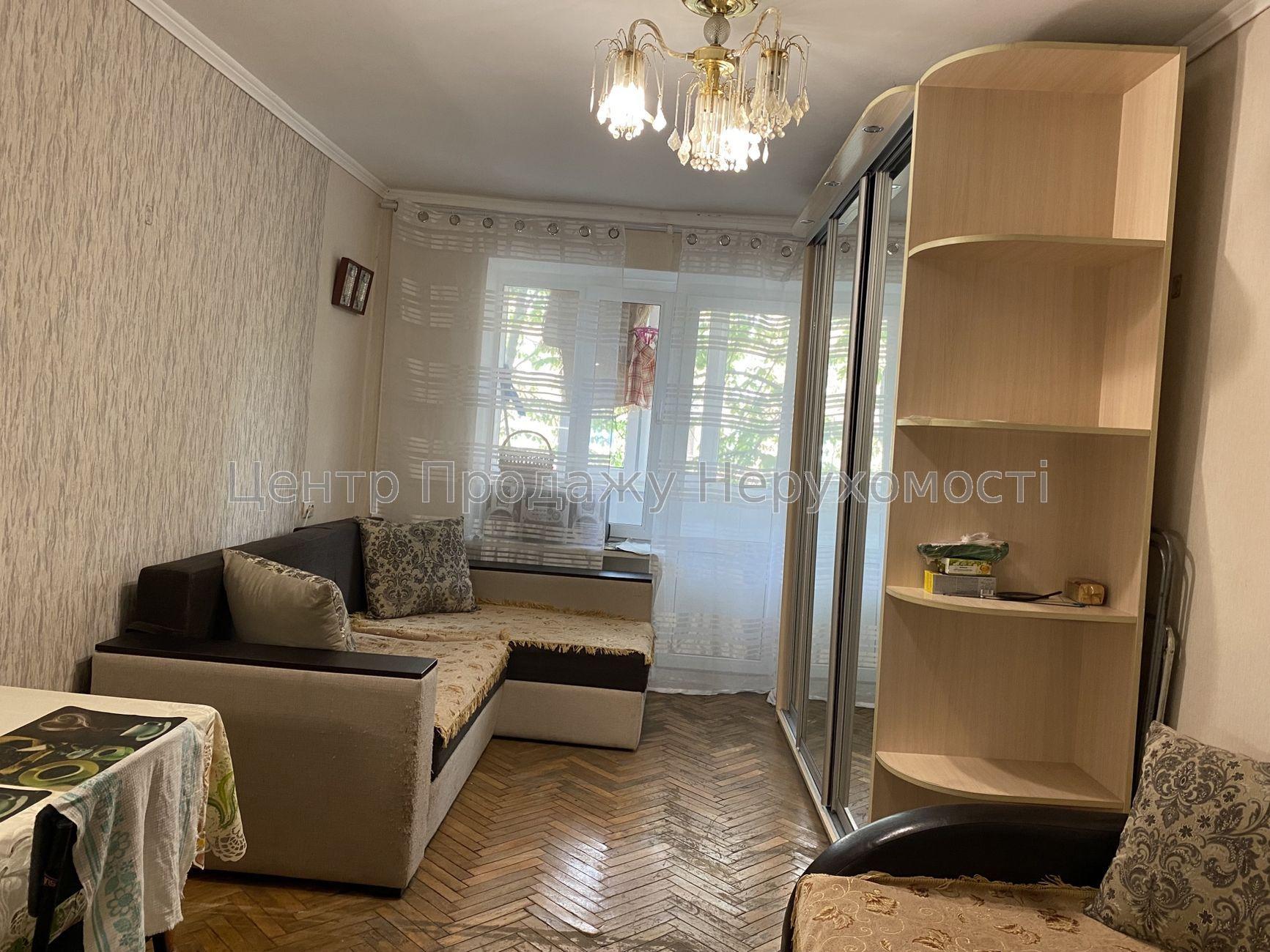 Фото Продаж кімнати3