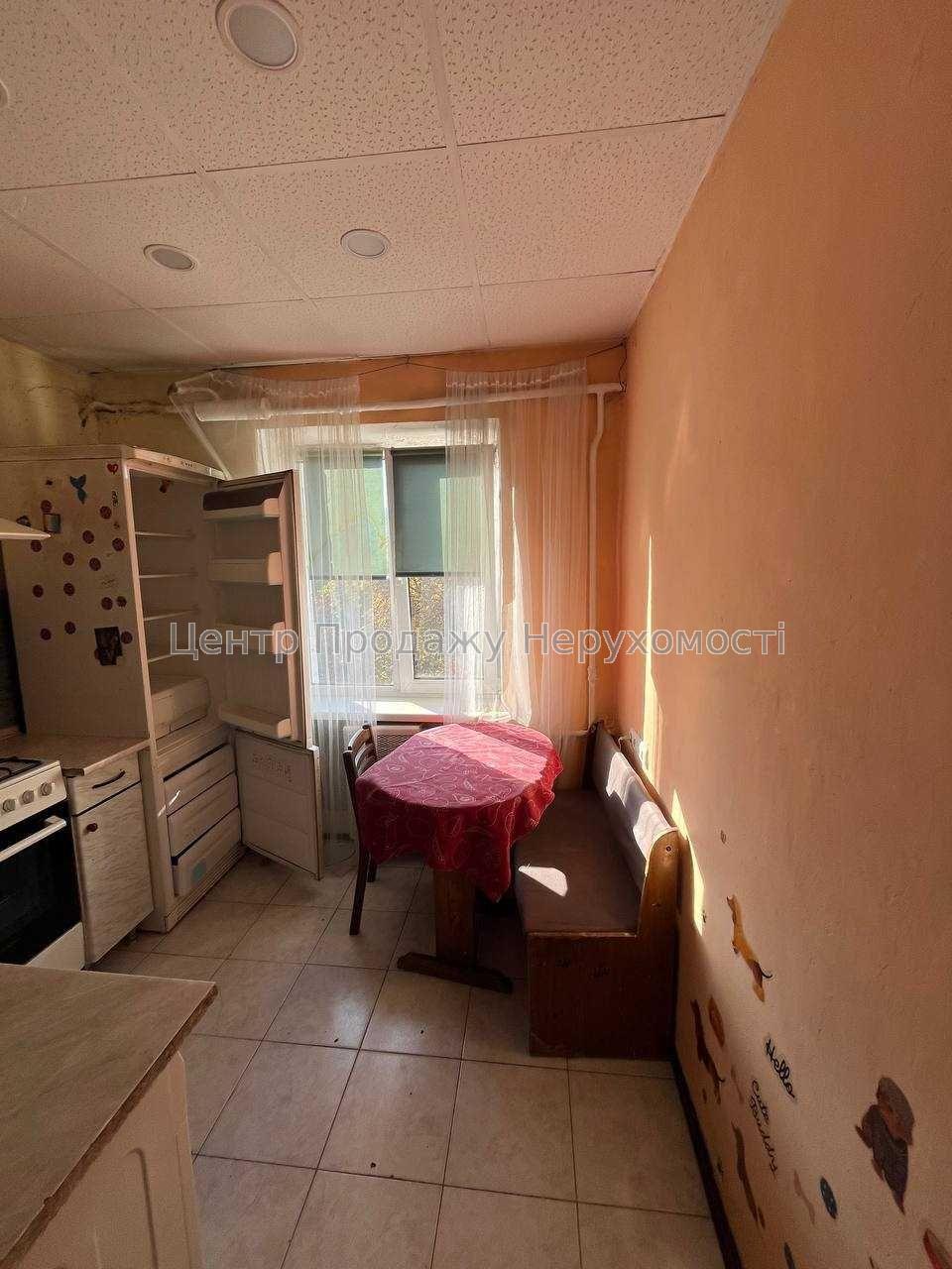 Фото Продаж 2к квартири у Києві ІВ5