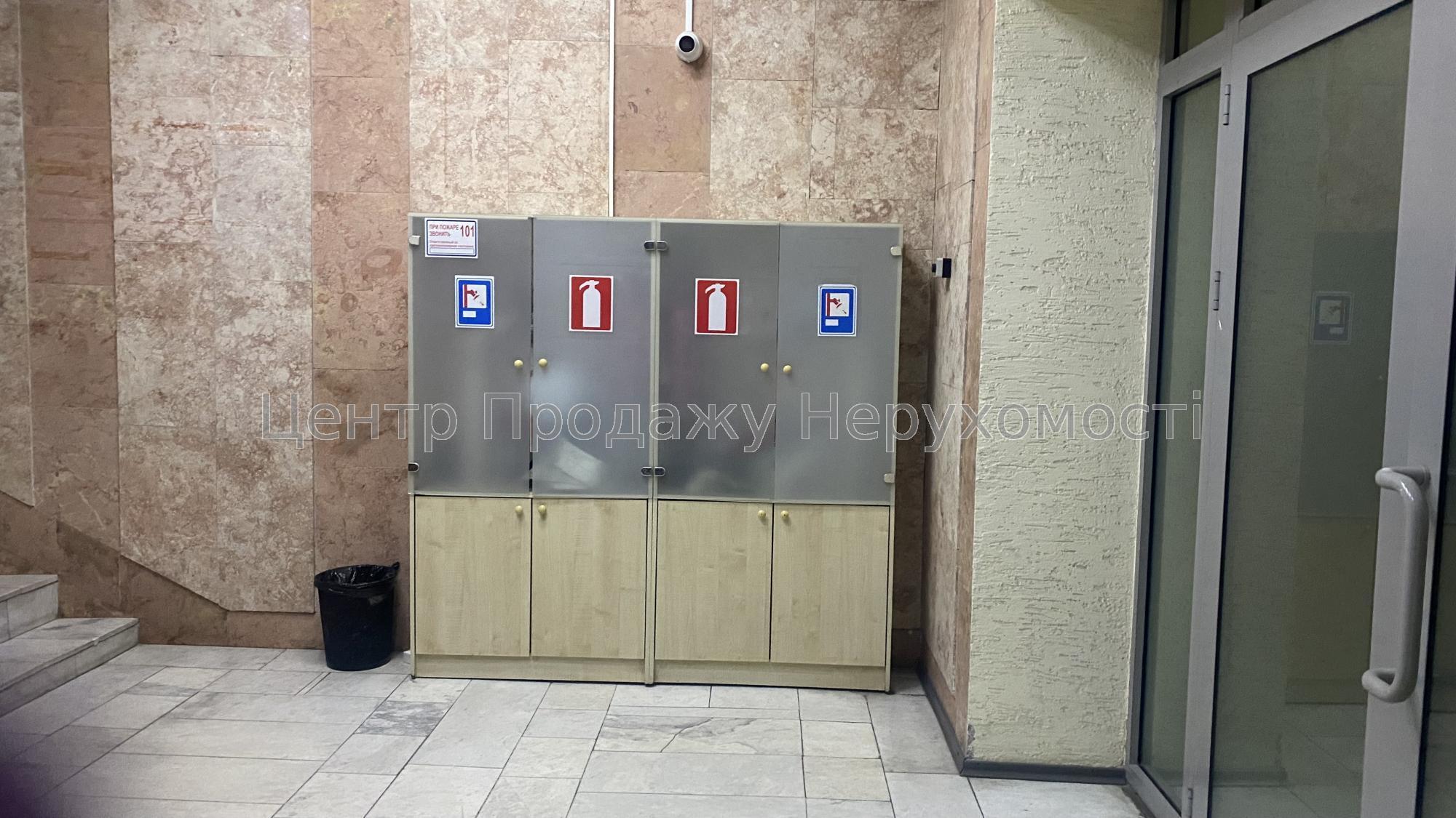 Фото Здам складські приміщення, метро Захисників України15