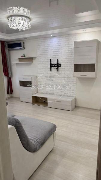 Продам 2-комнатную квартиру