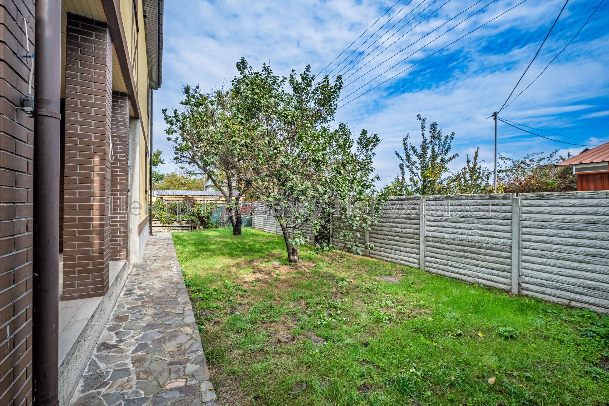 Фото Продам Будинок, який працює без світла4