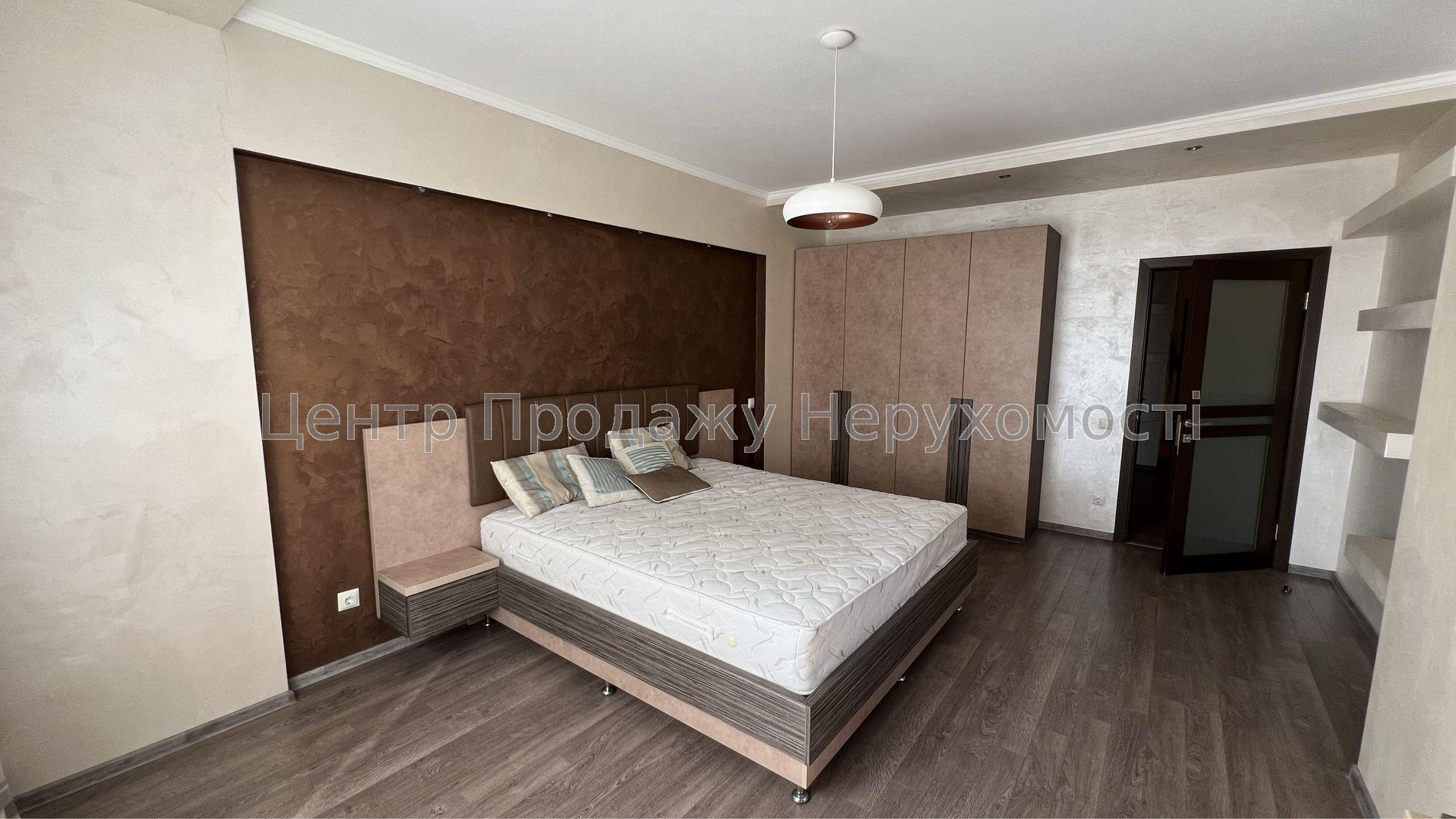 Фото Продаж 3-кімнатної квартири в Києві11