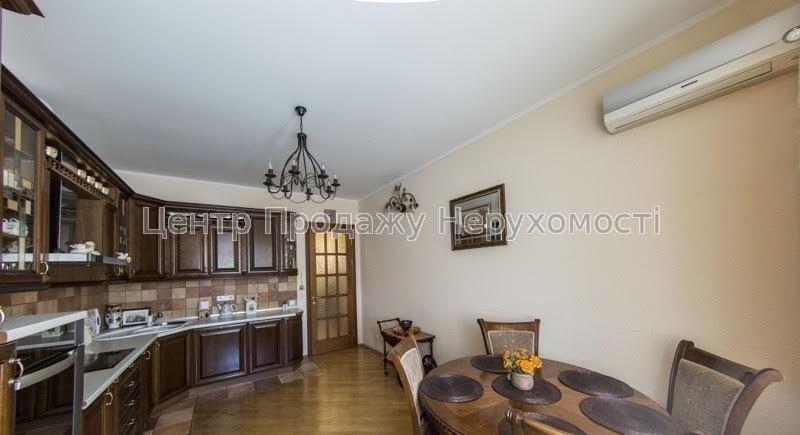 Фото Продаж квартири6