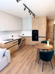 Продам 1-кімнатну квартиру, ЖК&nbsp;Варшавський&nbsp;3, 41.50 м², євроремонт