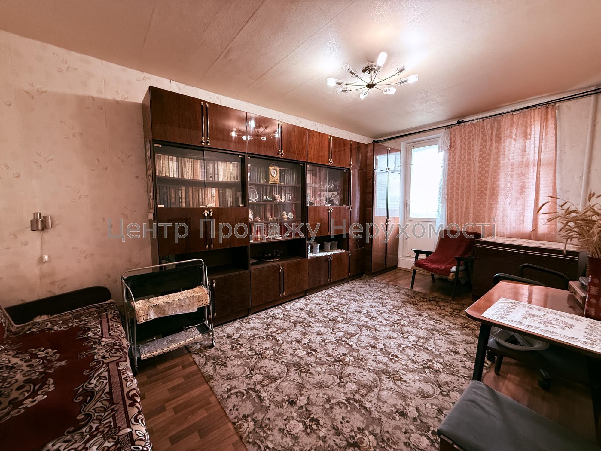 Фото Ексклюзив 1 кімнатна квартира Середній поверх1