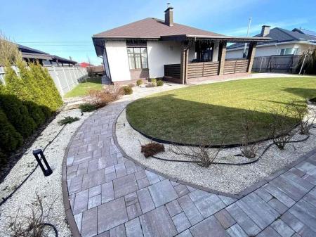 Продам 2-этажный дом