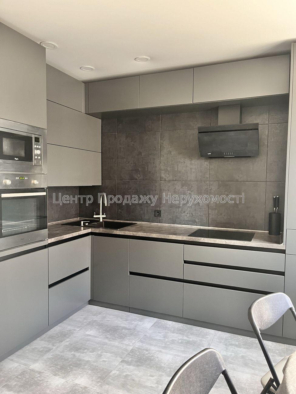 Фото Продаж квартири на Олексійвці у Новобудові2