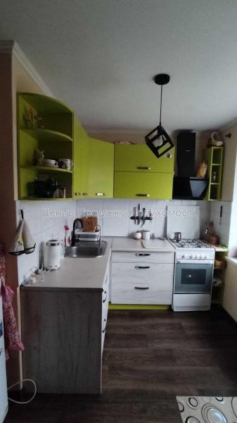 Продам 2-комнатную квартиру