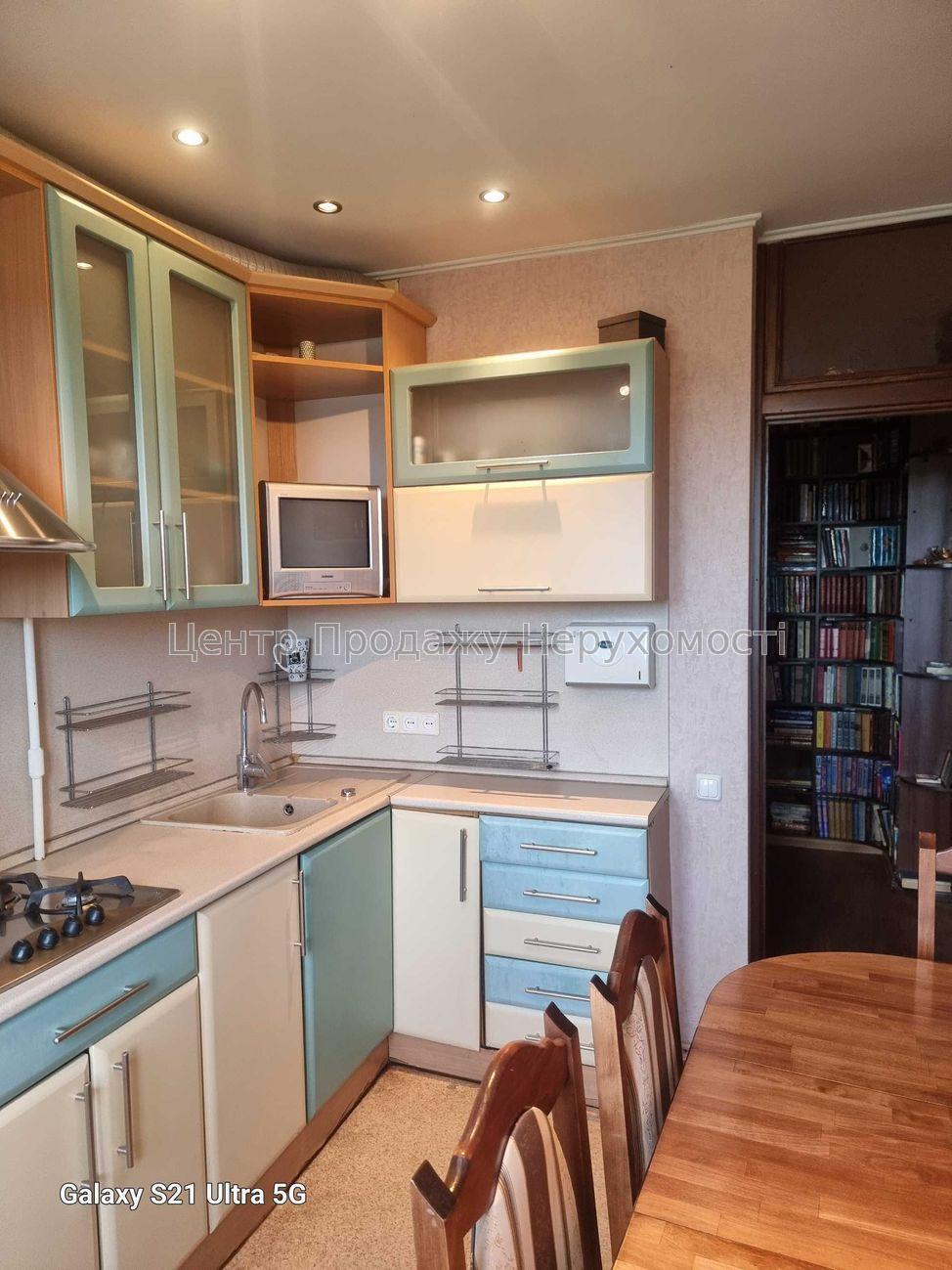 Фото 3кімн. квартира покращеного планування біля метро К82