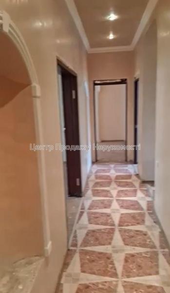 Продам 4-комнатную квартиру