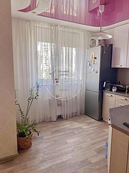 Продам 2-кімнатну квартиру
